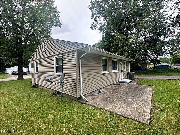 4th image of 1117 Katherine Ave