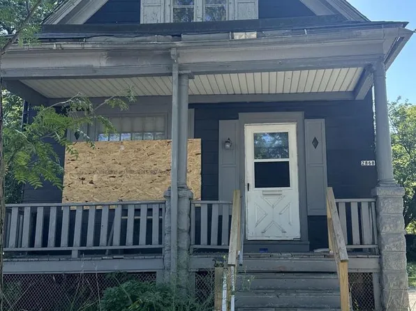 2868 North 16th STREET, Milwaukee, WI 53206