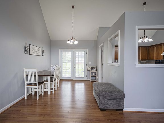 4th image of 823 Buckhaven Dr