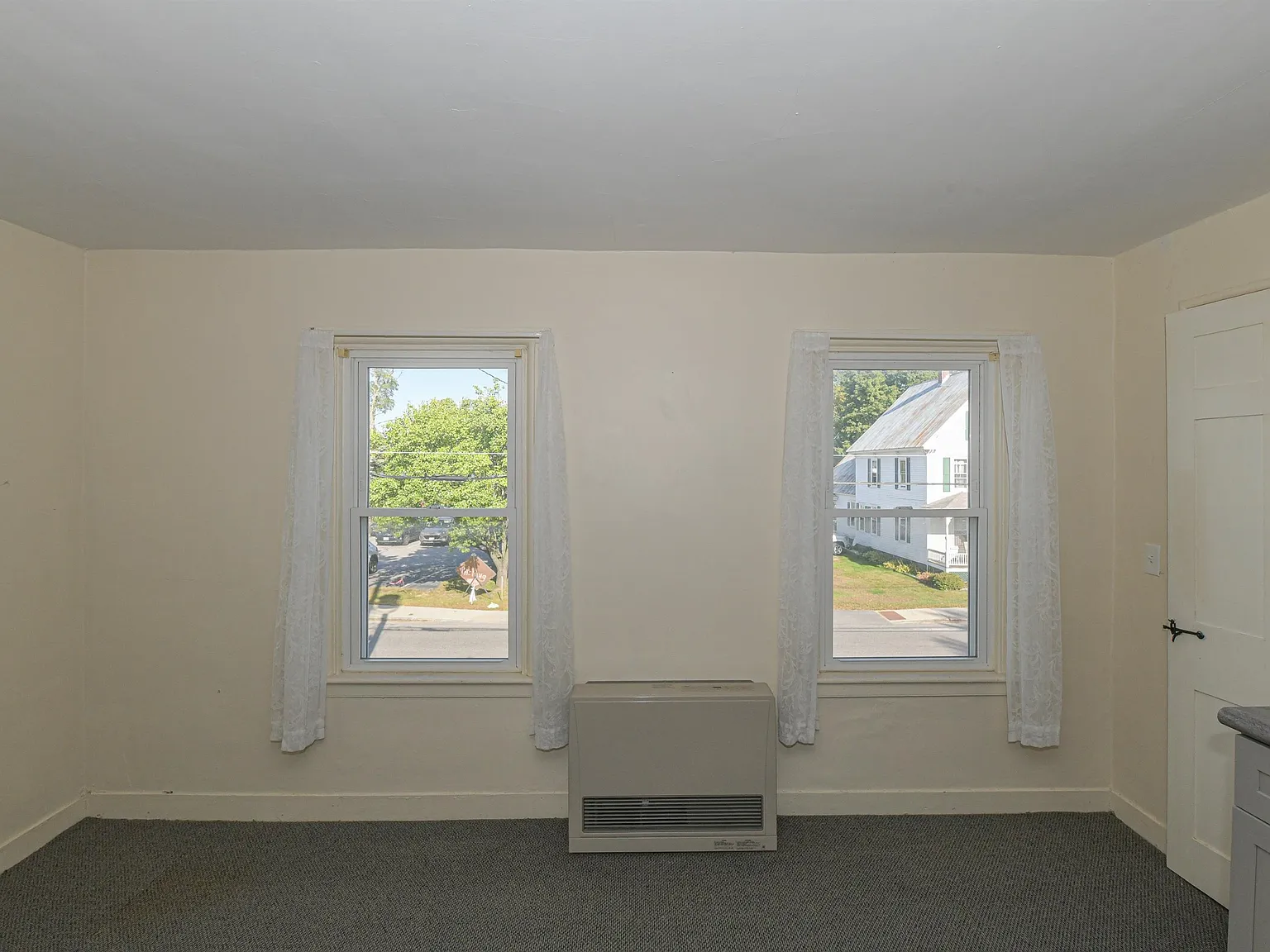 1 bed, 500 sqft, $1,000 — Photo 3