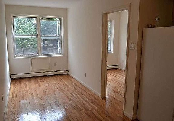 4th image of 815 Halsey St #2