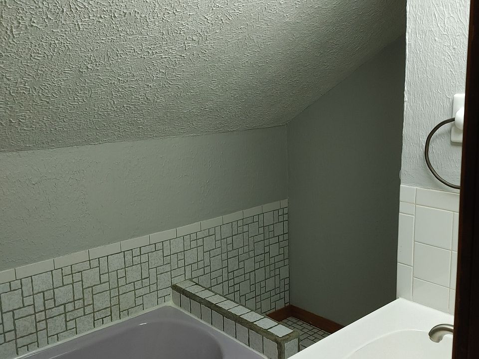 1st image of 1400 Newberry Dr #2