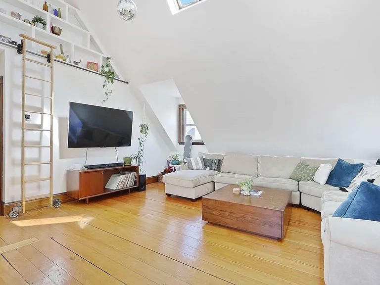 57 Harbor View St #3 — Photo 4