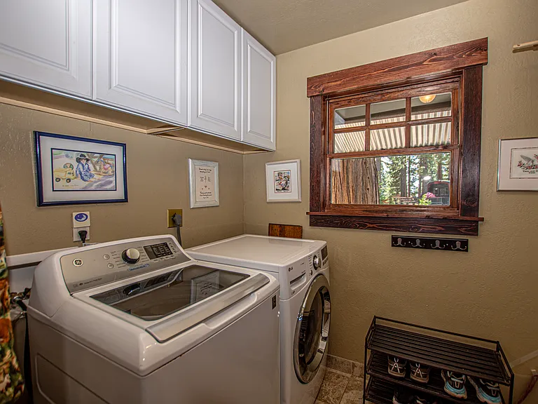 3035 Cedarwood Dr — Photo 6