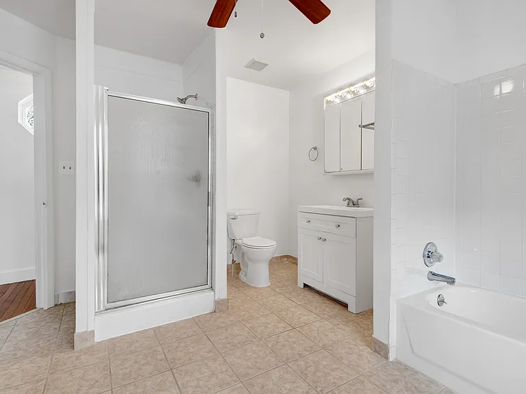 2705 24th St NE — Photo 22