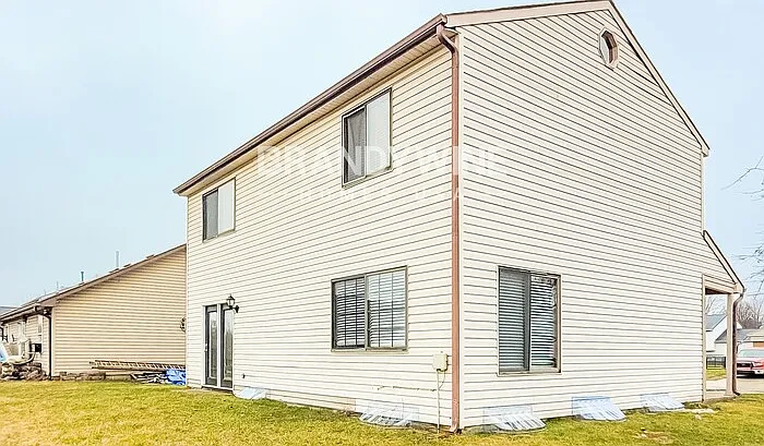 605 Woods Crossing Ln — Photo 20