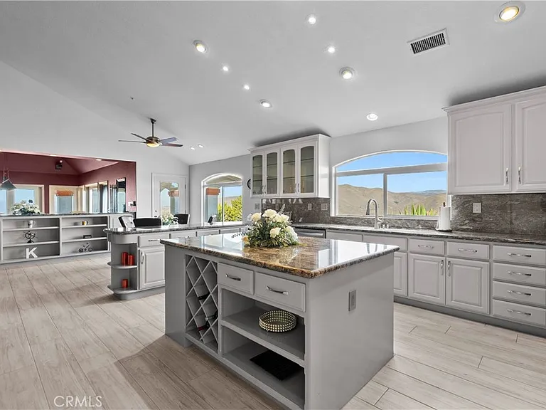 31800 Diamond View Ln — Photo 11