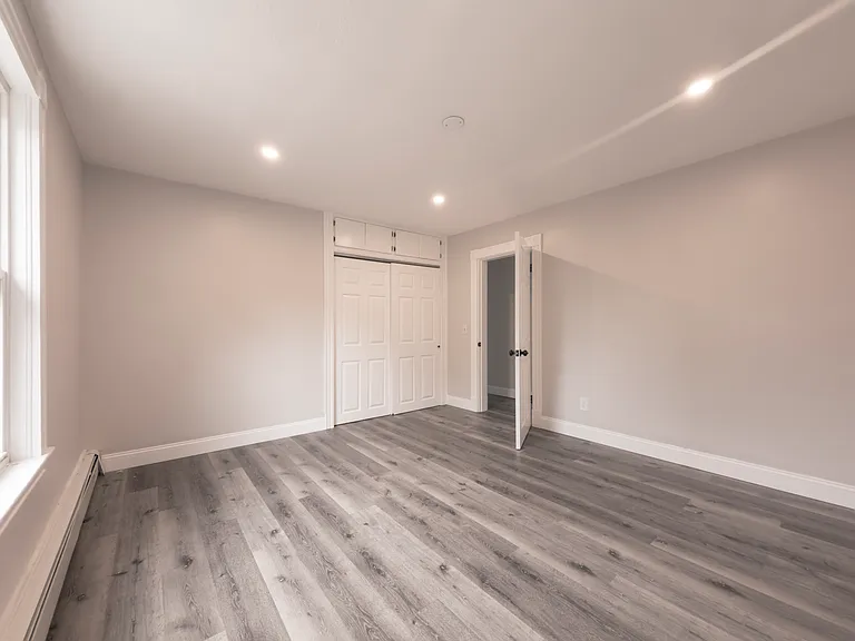 290 Salem St #2 — Photo 8