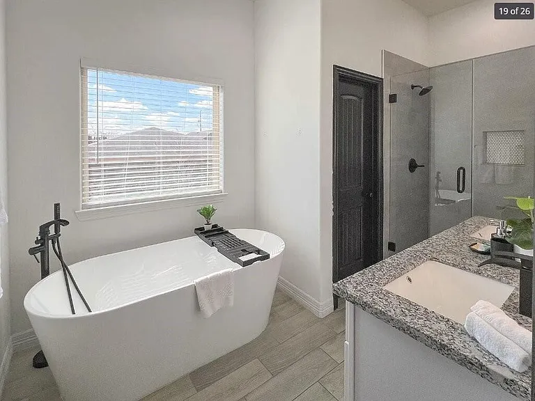 3407 Sakowitz St #B — Photo 19