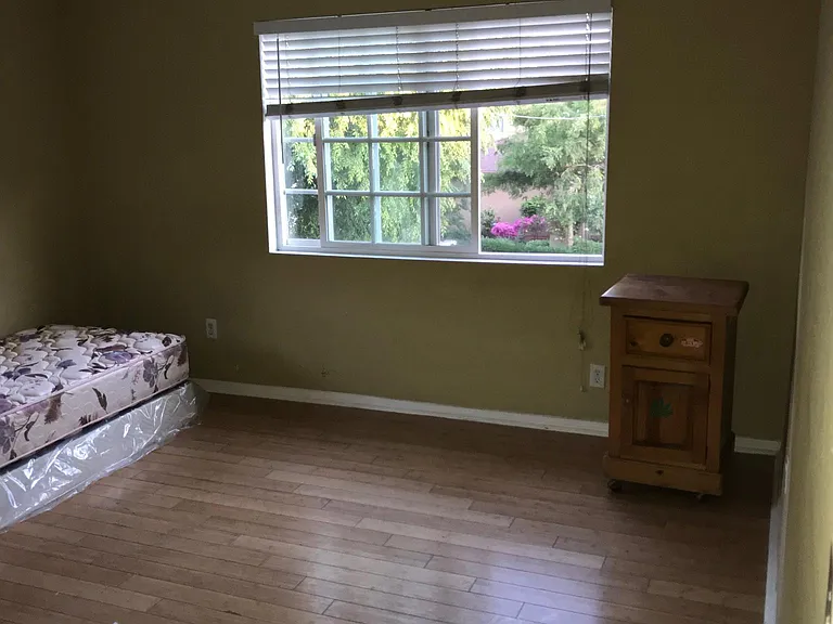 389 E Ashtabula St — Photo 14
