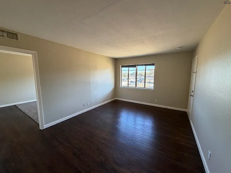 3701 Southmoor Ln — Photo 4