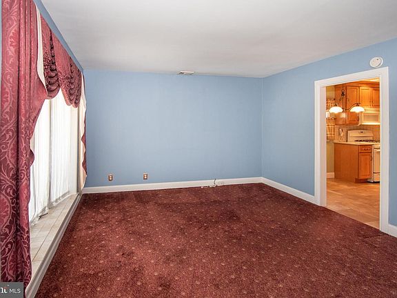 5th image of 434 Houston Rd