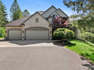 11290 Sawmill Ln NE, Rockford, MI