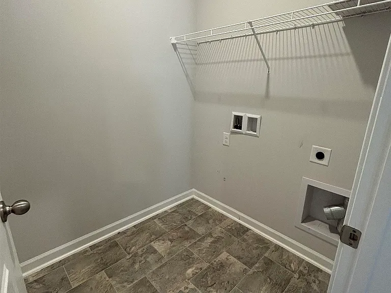 129 Canonbury Dr — Photo 24