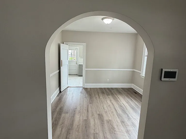 812 E Belt Blvd — Photo 4