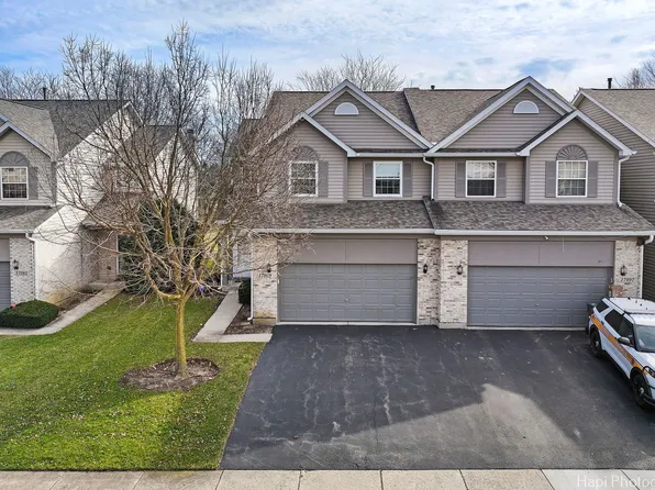 17089 W Cunningham Ct, Libertyville, IL 60048