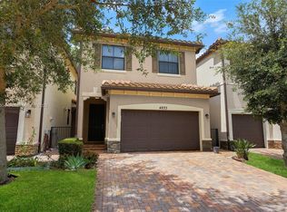 4833 NW 59th St, Tamarac, FL 33319