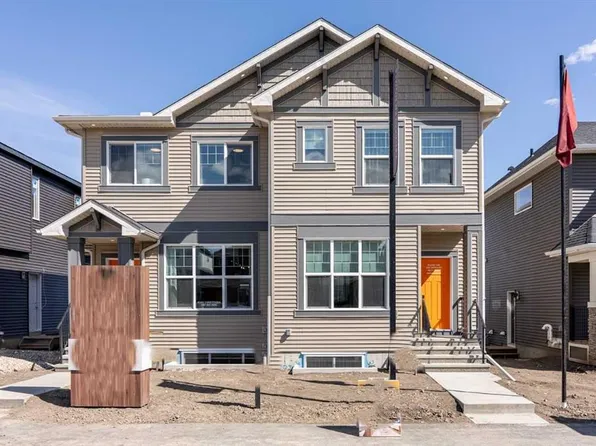 524 S Tekarra Dr NW, Calgary, AB T3R 2G1