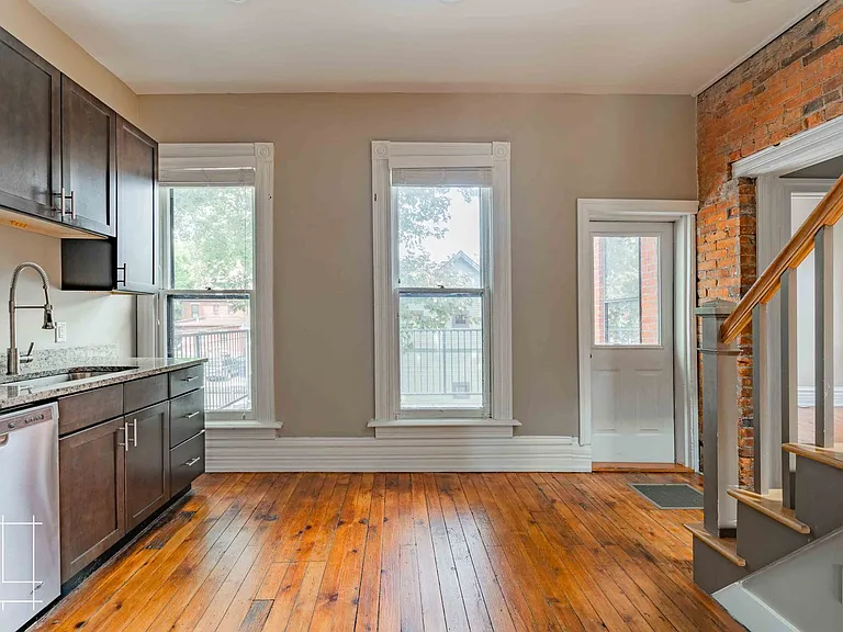216 W. Hubbard Ave — Photo 17