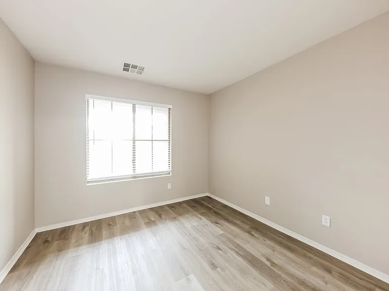 15350 W Lundberg St — Photo 12
