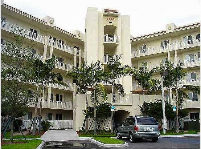 1st image of 3600 Oaks #402