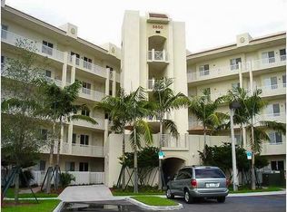 3600 Oaks #402, Pompano Beach, FL 33069