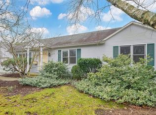 77 Eames Ave, Amherst, MA 01002