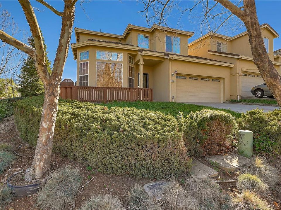 1st image of 16690 Eagle Island Ct