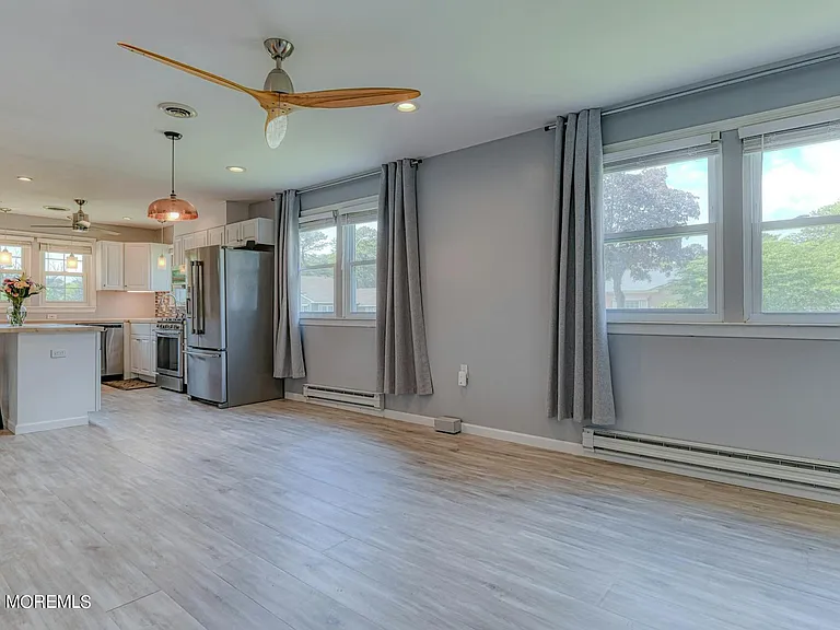 35 Auburn St #54B — Photo 8