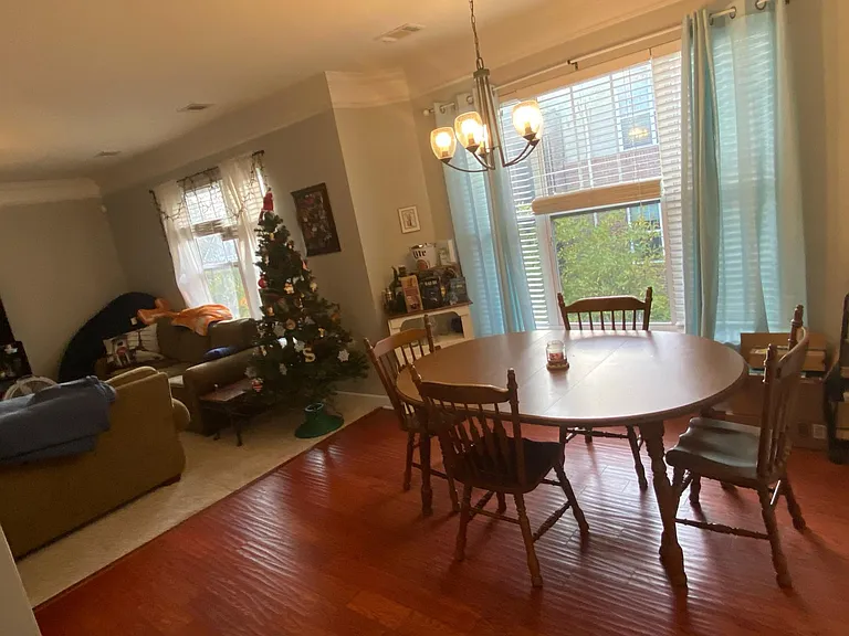 2310 Elliott Ave #713 — Photo 9