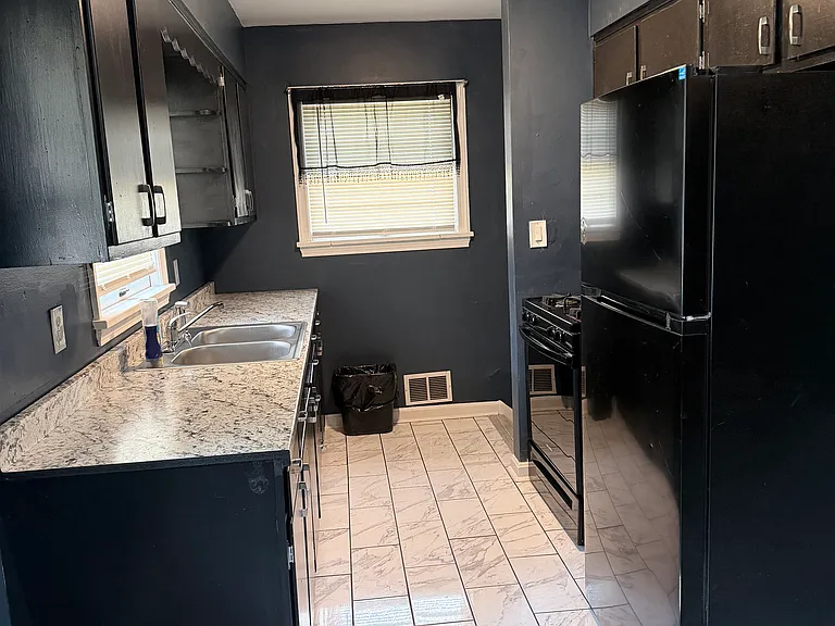 3206 Patricia Dr — Photo 13