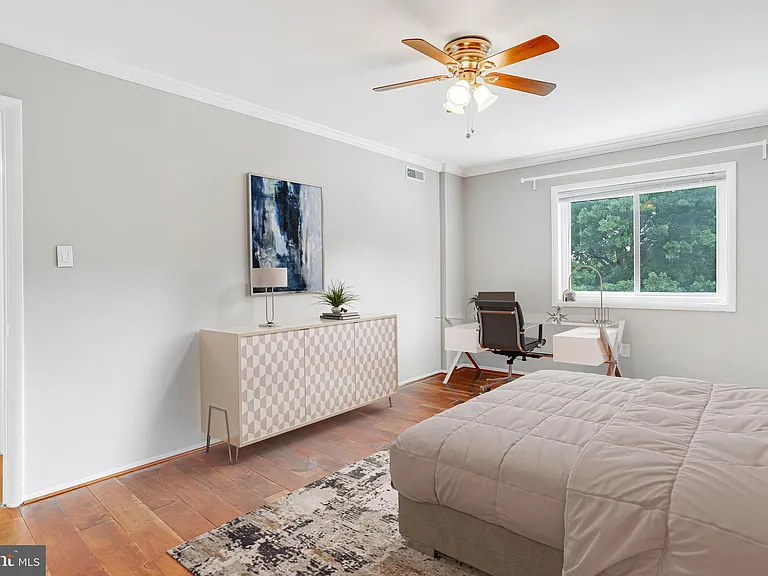 3240 S 28th St #303 — Photo 7