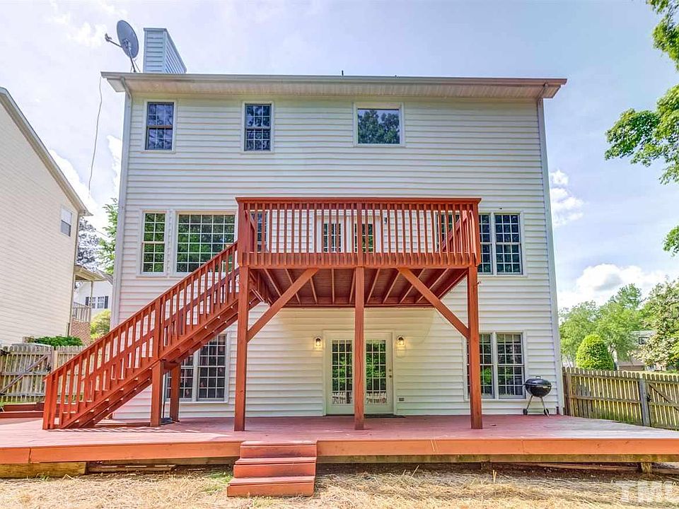 2nd image of 3009 Englefield Dr