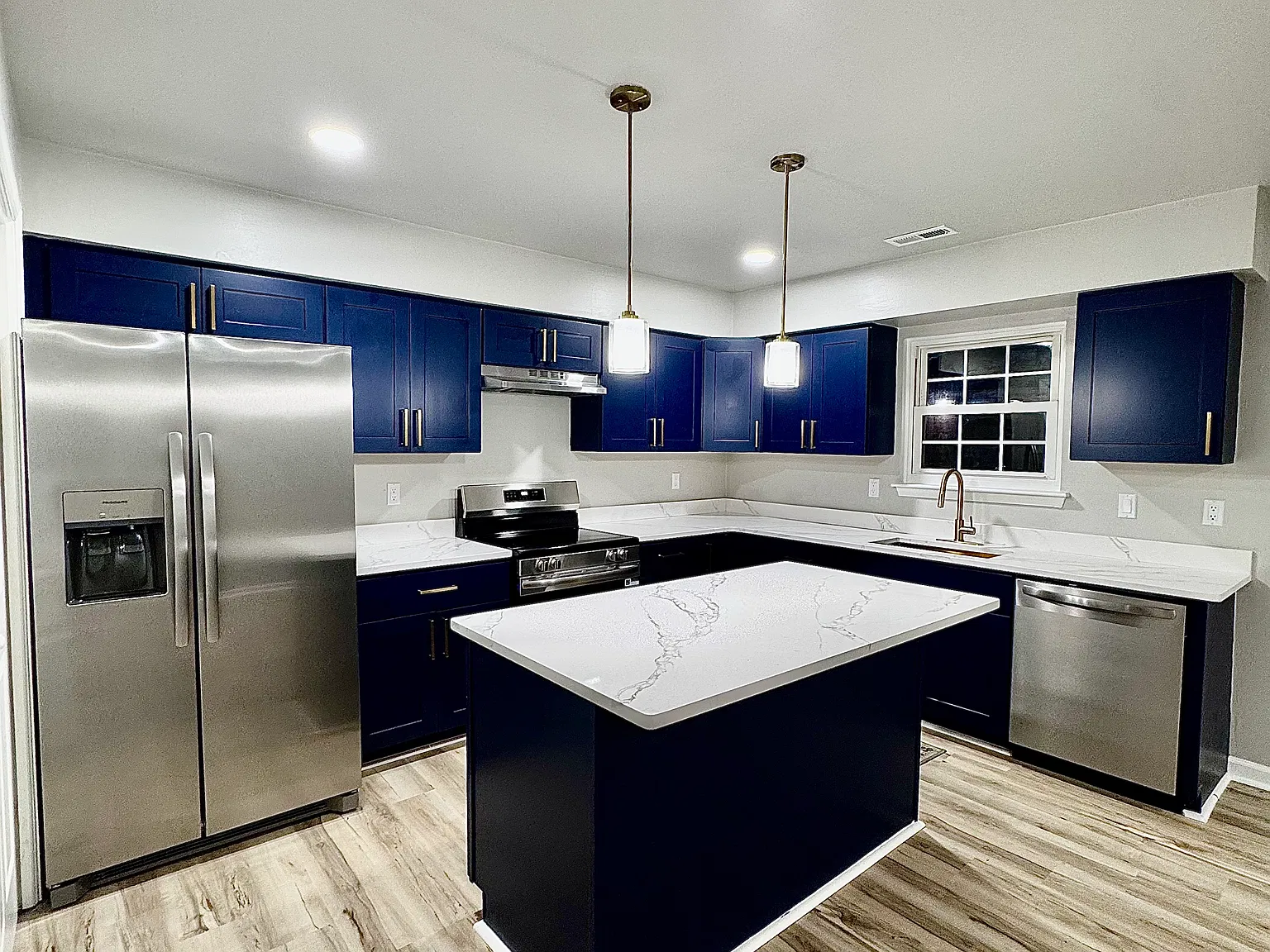 483 Hill Meadow Dr — Photo 2