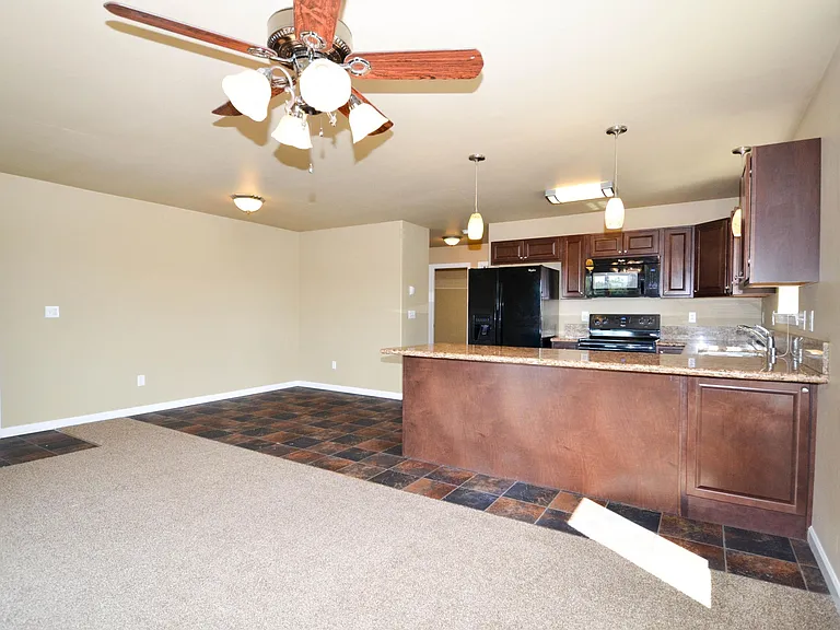 5000 S Mainsail Ave #4 — Photo 3