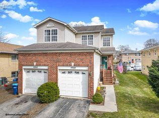 4909 Spencer Ave, Lisle, IL 60532