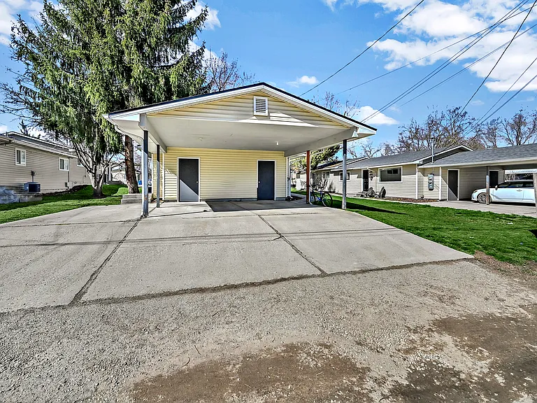 1566 S Euclid Ave — Photo 11