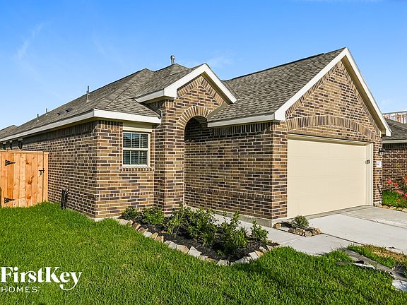 2nd image of 18442 Summit Ranch Dr