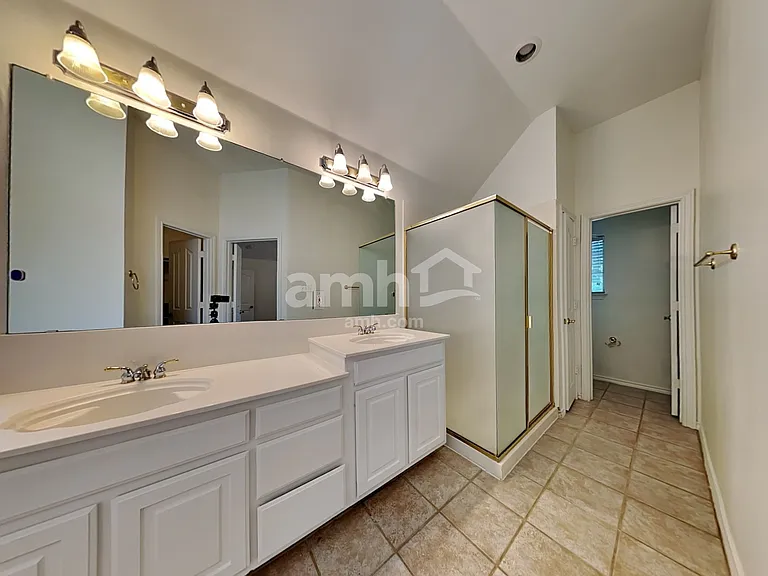 6308 Fall River Dr — Photo 11