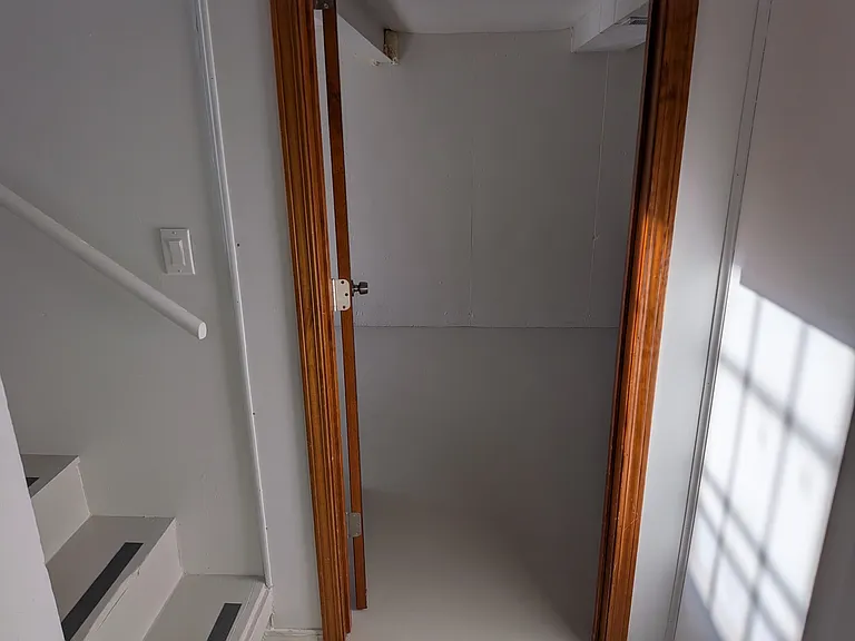 Basement bonus room
