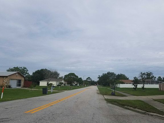 4th image of 542 Royal Palm Dr
