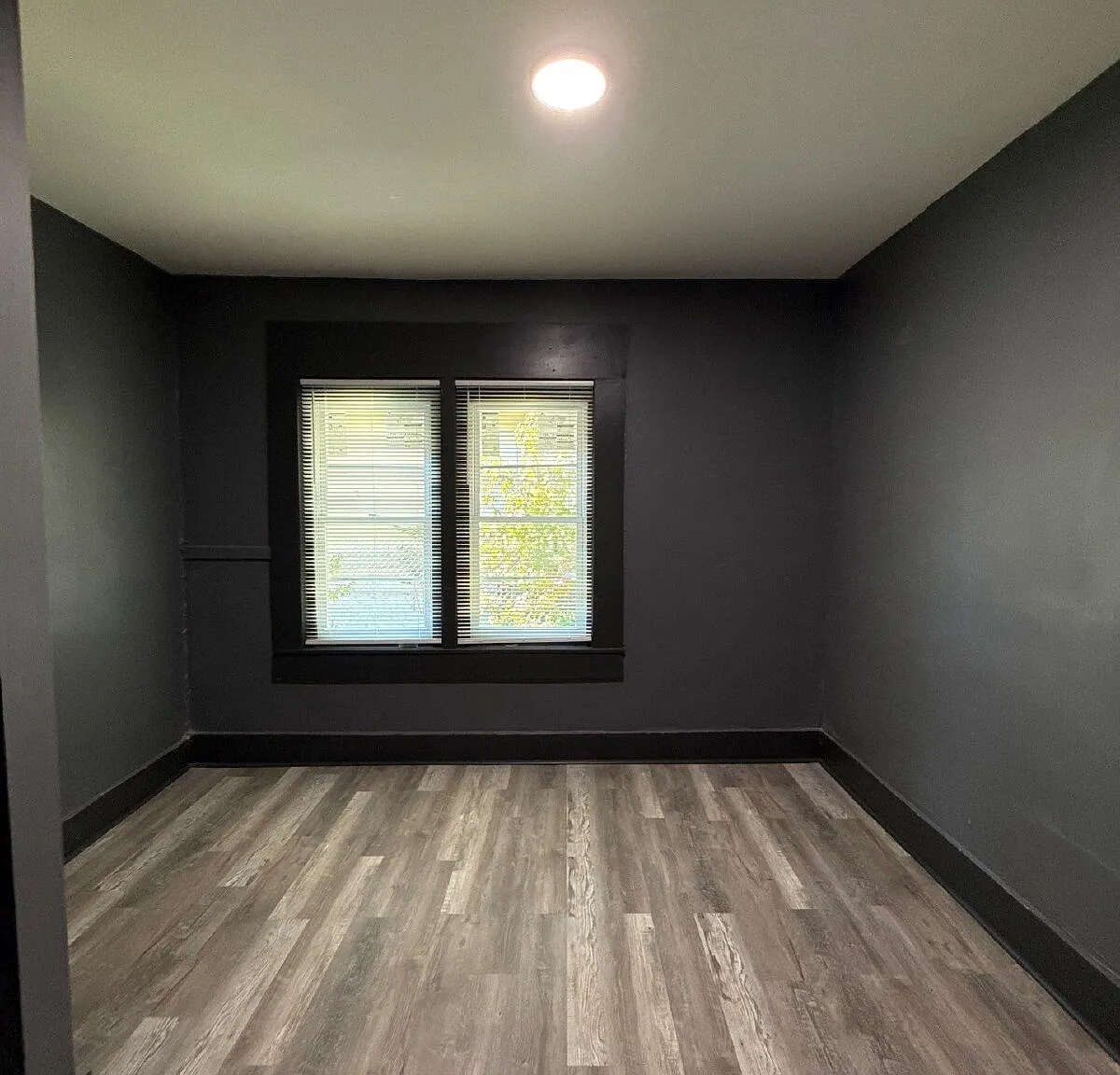4 bed, 2.0 bath, 1392 sqft, $1,550 — Photo 4
