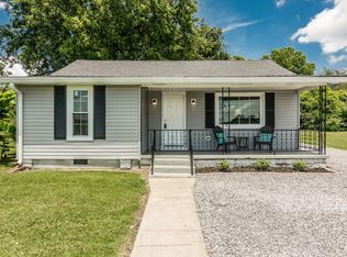 213 21st Ave W, Springfield, TN 37172