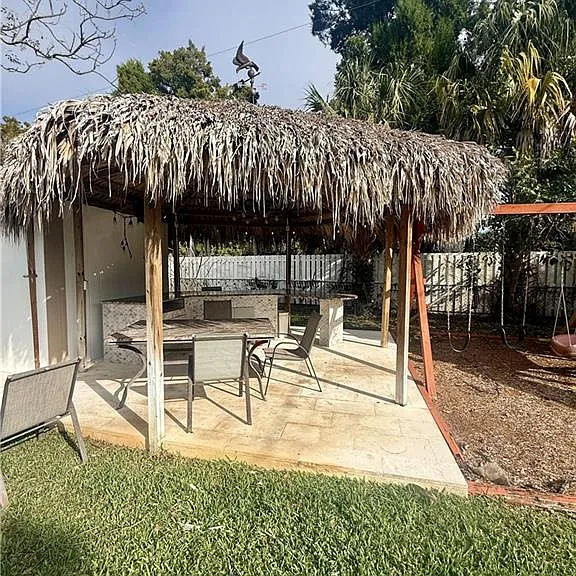 733 Pine Cone Ln — Photo 35