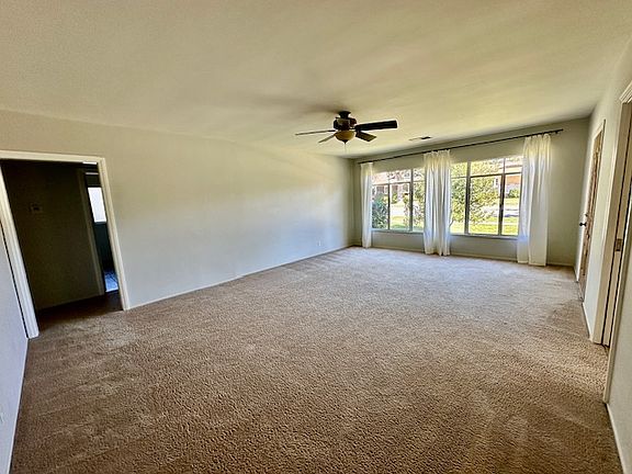 5th image of 437 N Vista Bonita Ave