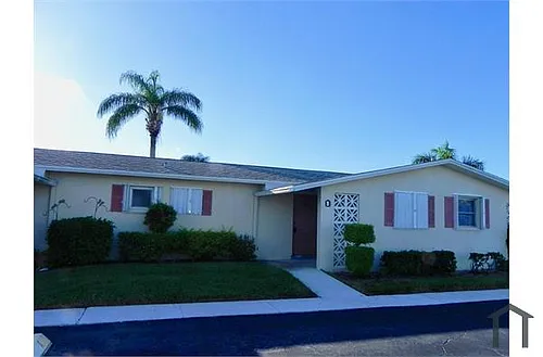 2940 Ashley Dr E #B Photo 1
