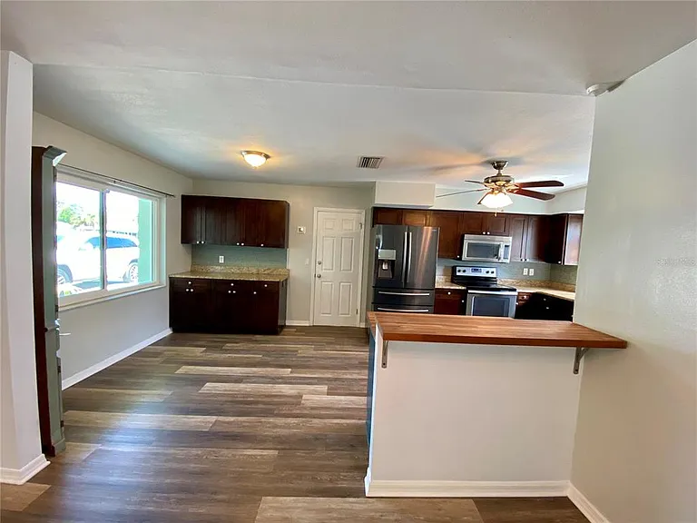 809 Jacaranda Dr — Photo 6