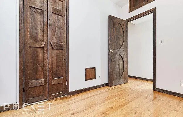 Rented by PocketBroker Inc | media 23