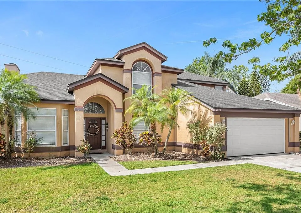 2820 Smithfield Dr