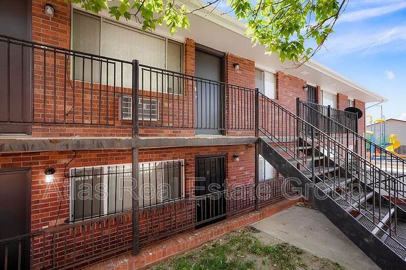 1st image of 3006 Denver St Unit 6